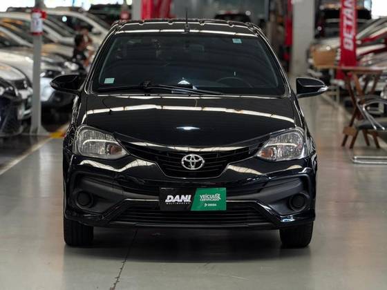 TOYOTA ETIOS 1.5 X PLUS 16V FLEX 4P AUTOMÁTICO