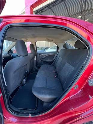 TOYOTA-ETIOS-2013