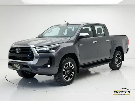 TOYOTA HILUX 2.8 D-4D TURBO DIESEL CD SRX 4X4 AUTOMÁTICO