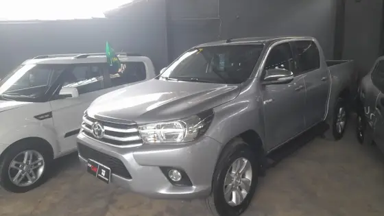 TOYOTA HILUX 2.8 SRV 4X4 CD 16V DIESEL 4P AUTOMÁTICO