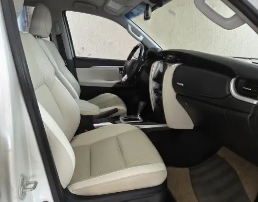 TOYOTA-HILUX SW4-2020