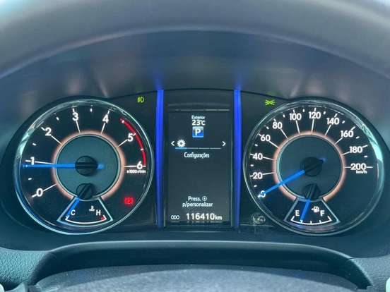 TOYOTA-HILUX SW4-2019