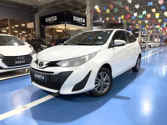 TOYOTA YARIS 1.3 16V FLEX XL LIVE MULTIDRIVE TOYOTA YARIS 1.3 16V FLEX XL LIVE MULTIDRIVE