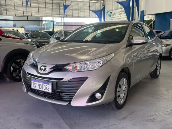 TOYOTA YARIS 1.5 16V FLEX SEDAN XL MULTIDRIVE TOYOTA YARIS 1.5 16V FLEX SEDAN XL MULTIDRIVE