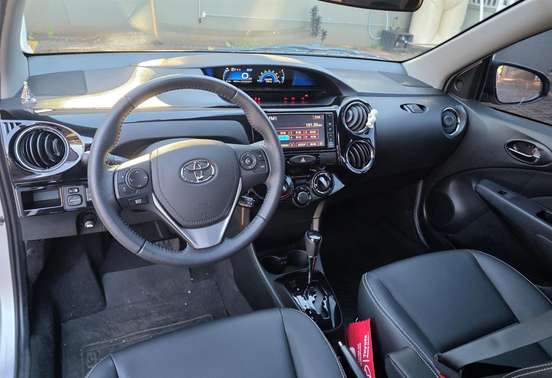 TOYOTA-ETIOS-1.5 XLS SEDAN 16V FLEX 4P AUTOMÁTICO TOYOTA-ETIOS-2016
