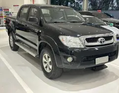 TOYOTA HILUX 2.7 SR 4X2 CD 16V GASOLINA 4P AUTOMÁTICO TOYOTA HILUX 2.7 SR 4X2 CD 16V GASOLINA 4P AUTOMÁTICO