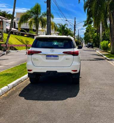 TOYOTA-HILUX SW4-2022