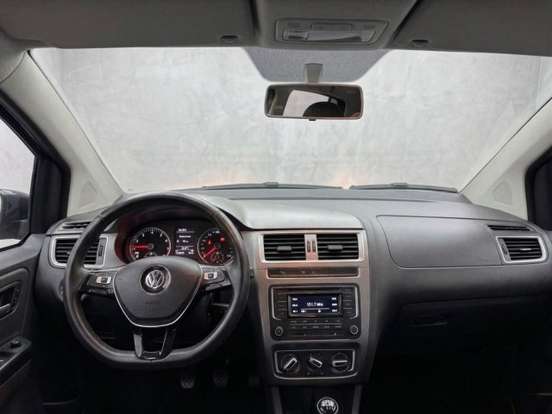 VOLKSWAGEN-FOX-1.6 MSI COMFORTLINE 8V FLEX 4P MANUAL VOLKSWAGEN-FOX-2015