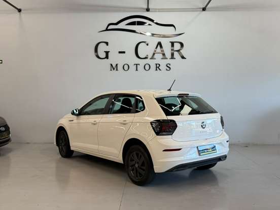 VOLKSWAGEN-POLO-2023