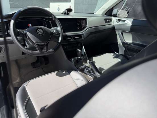 VOLKSWAGEN-POLO-1.0 200 TSI HIGHLINE AUTOMÁTICO VOLKSWAGEN-POLO-2018