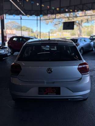 VOLKSWAGEN-POLO-2020