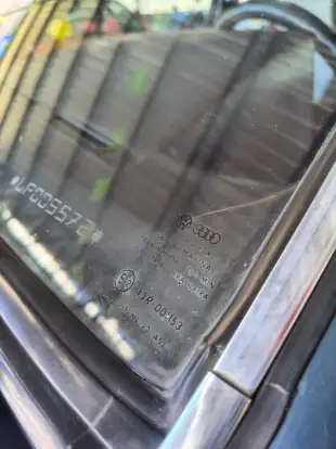 VOLKSWAGEN-SANTANA-1990