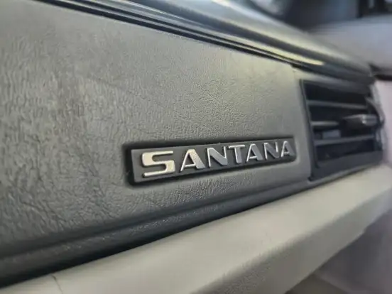 VOLKSWAGEN-SANTANA-1990