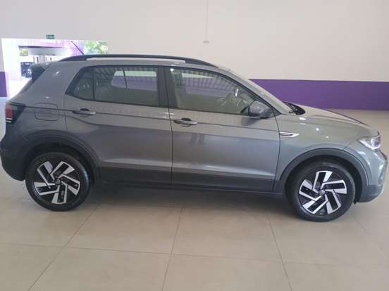 VOLKSWAGEN-T-CROSS-2025