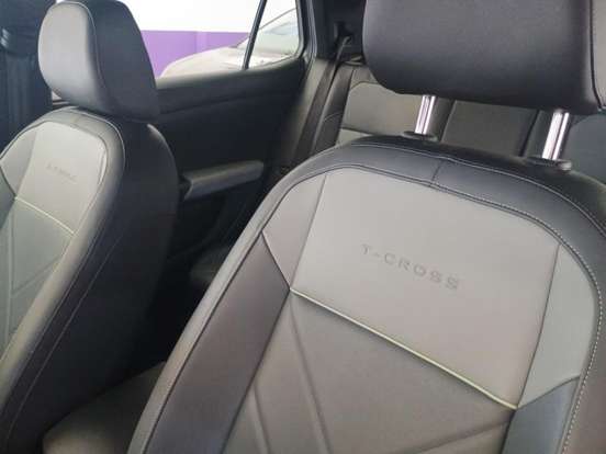 VOLKSWAGEN-T-CROSS-2025