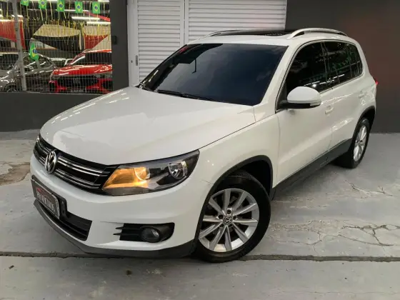 VOLKSWAGEN TIGUAN 2.0 TSI 16V TURBO GASOLINA 4P TIPTRONIC VOLKSWAGEN TIGUAN 2.0 TSI 16V TURBO GASOLINA 4P TIPTRONIC