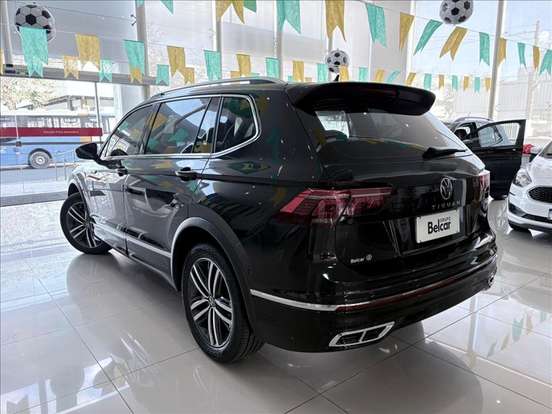 VOLKSWAGEN-TIGUAN-2024