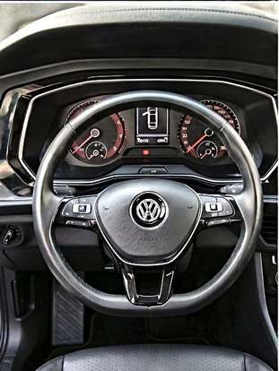 VOLKSWAGEN-JETTA-2018