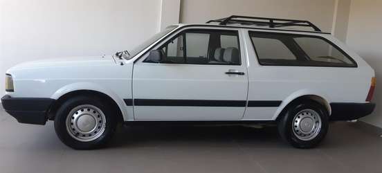 VOLKSWAGEN-PARATI-1990