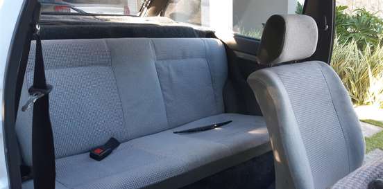 VOLKSWAGEN-PARATI-1990