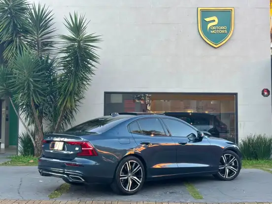 VOLVO-S60-2021
