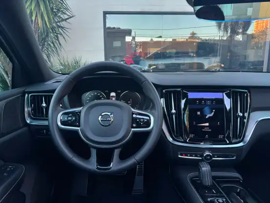 VOLVO-S60-2021