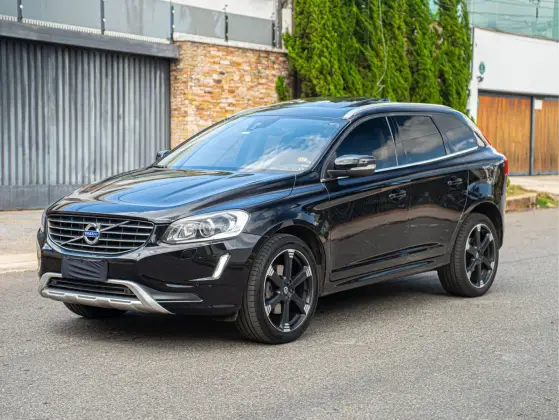 VOLVO XC60 2.0 T5 MOMENTUM GASOLINA 4P AUTOMÁTICO VOLVO XC60 2.0 T5 MOMENTUM GASOLINA 4P AUTOMÁTICO