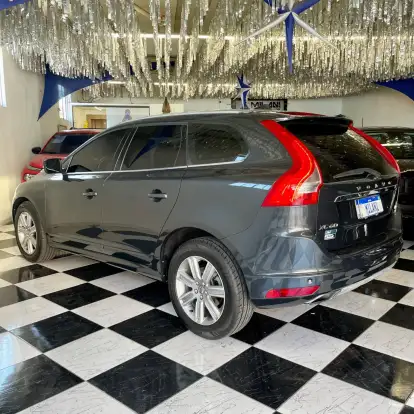 VOLVO-XC60-2.4 D5 KINETIC DIESEL AWD 4P AUTOMÁTICO VOLVO-XC60-2016