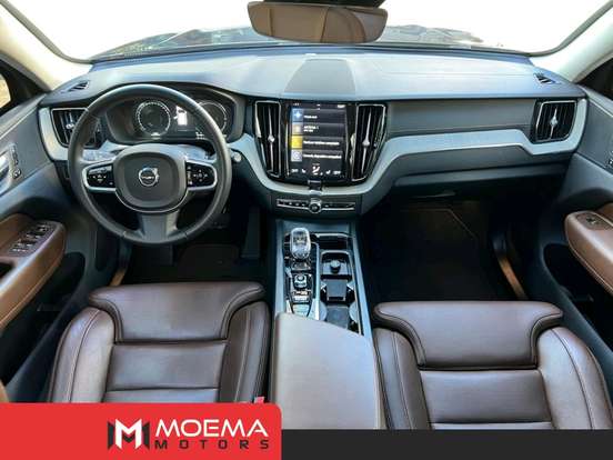 VOLVO-XC60-2019