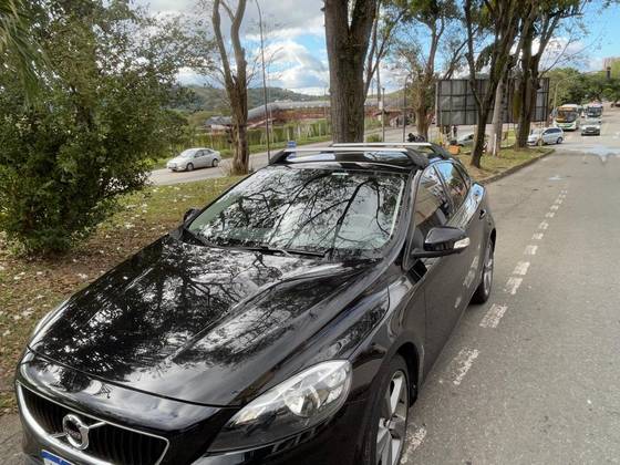 VOLVO V40 2.0 T4 KINETIC GASOLINA 4P AUTOMÁTICO