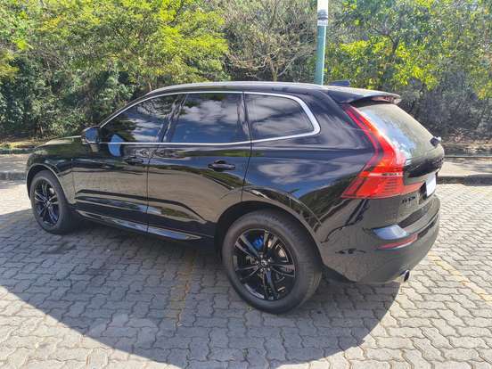 VOLVO-XC60-2.0 T5 GASOLINA MOMENTUM AWD GEARTRONIC VOLVO-XC60-2018