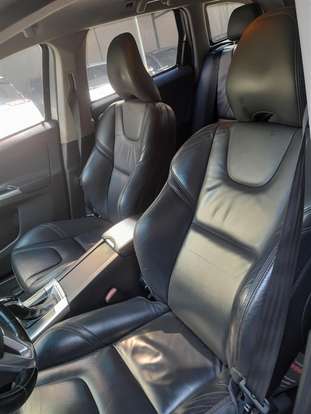 VOLVO-XC60-2015