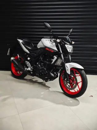 YAMAHA MT-03 ABS YAMAHA MT-03 ABS