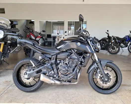 YAMAHA MT-07 ABS YAMAHA MT-07 ABS