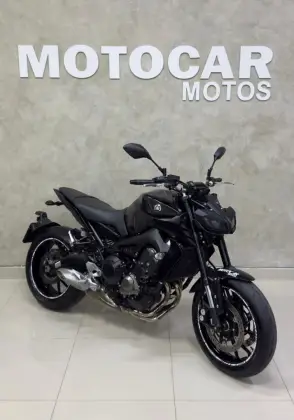 YAMAHA MT-09 YAMAHA MT-09