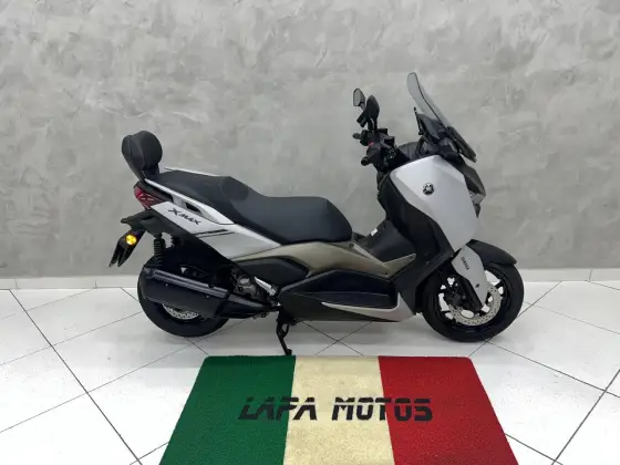 YAMAHA XMAX 250 CONNECTED ABS YAMAHA XMAX 250 CONNECTED ABS