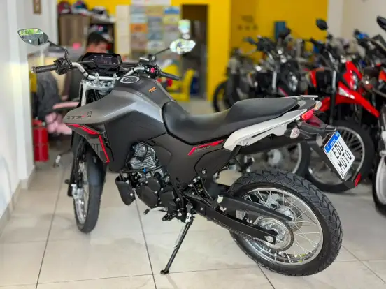 YAMAHA-XTZ 250 LANDER CONNECTED-2025