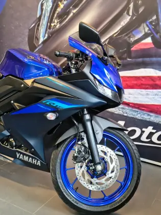YAMAHA YZF R15 YAMAHA YZF R15