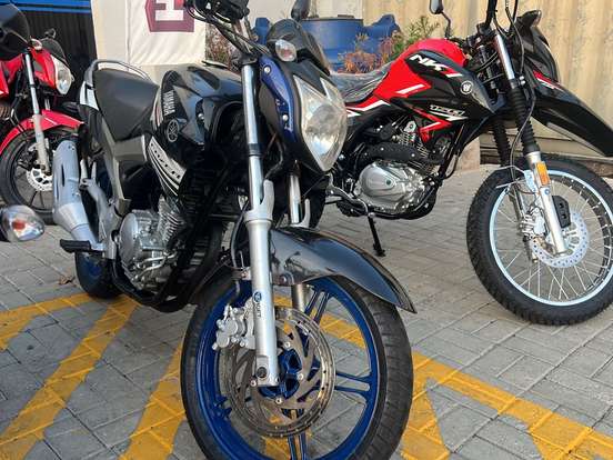 YAMAHA-FAZER BLACK EDITION YAMAHA-FAZER BLACK EDITION-2013