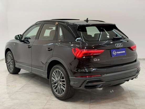 AUDI-Q3-2022