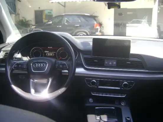 AUDI-Q5-2017
