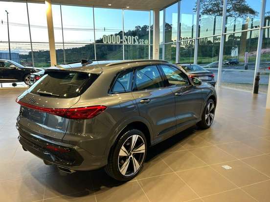 AUDI-Q5-2026