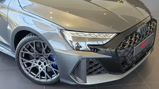 AUDI-RS3-2025