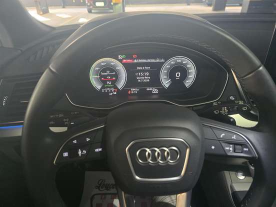 AUDI-Q5-2023