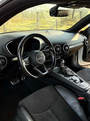 AUDI-TT-2015