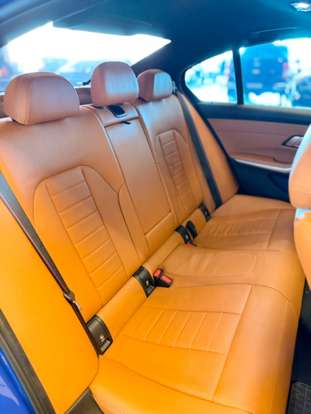 BMW-320i-2021