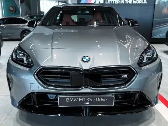 BMW-M 135i-2025