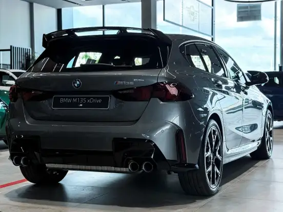 BMW-M 135i-2.0 16V TURBO GASOLINA XDRIVE STEPTRONIC BMW-M 135i-2025