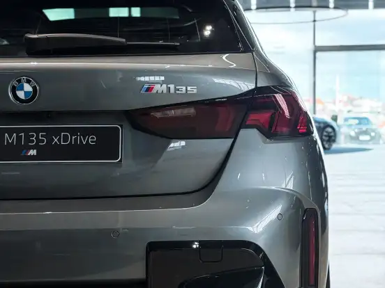 BMW-M 135i-2.0 16V TURBO GASOLINA XDRIVE STEPTRONIC BMW-M 135i-2025