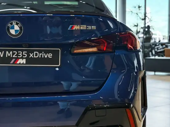 BMW-M 235i-2025